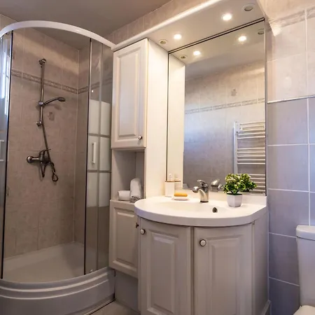 Appartement Port La Roquille-2 By Interhome *