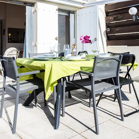 Port La Roquille-2 By Interhome