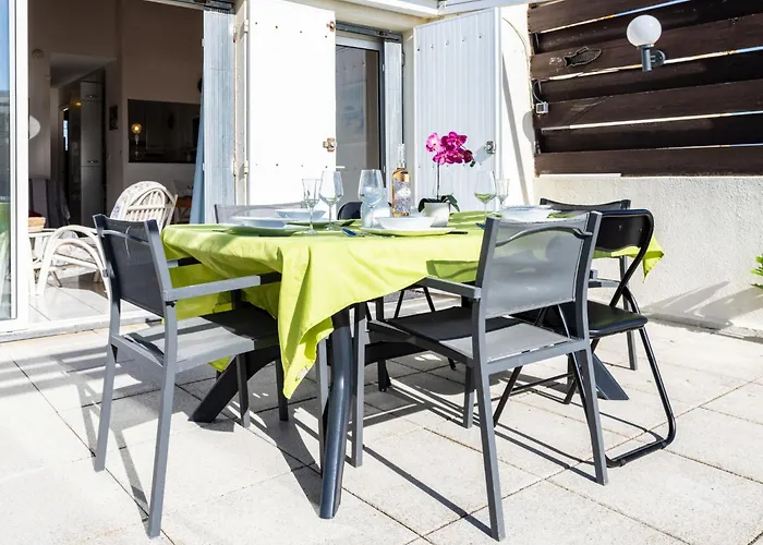 Port La Roquille-2 By Interhome